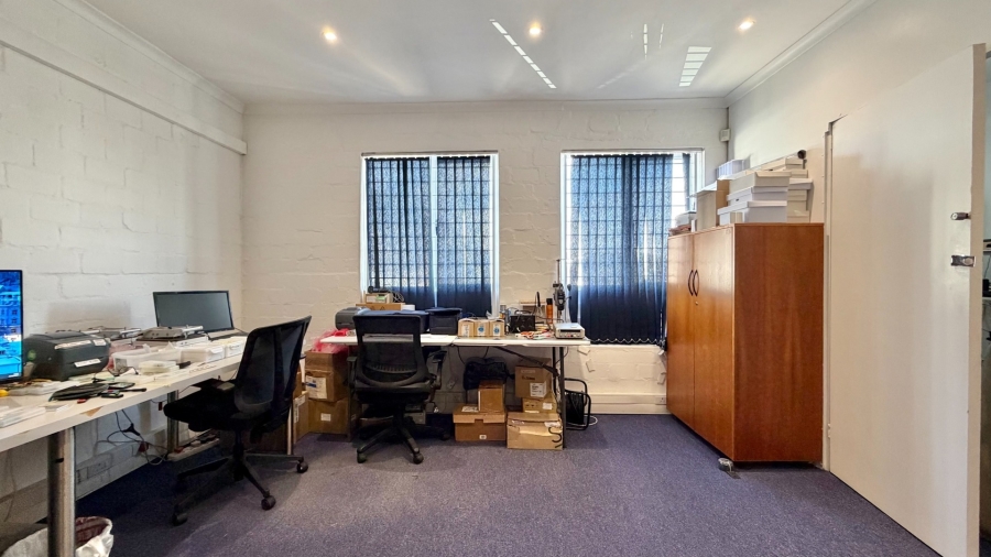 To Let commercial Property for Rent in Mall Interchange Western Cape